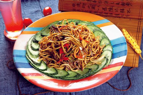 黑椒牛柳炒意粉