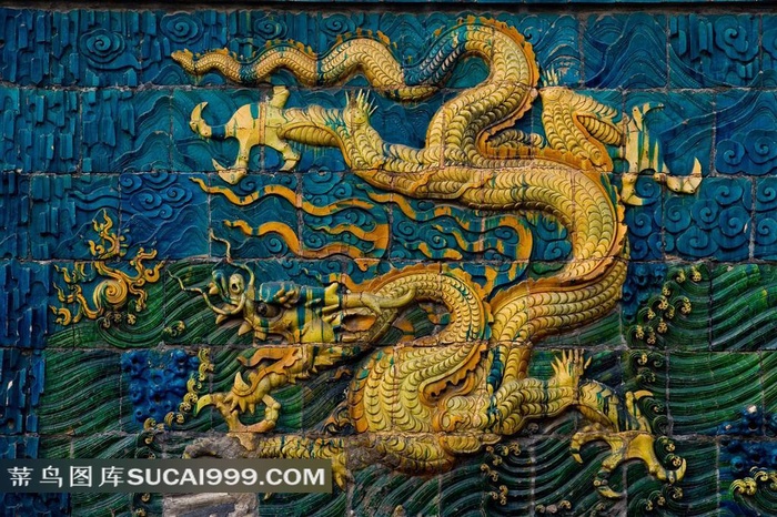 中国风精美龙纹戏珠浮雕图片
