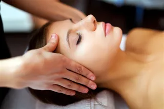 SPA按摩的美女高清摄影图