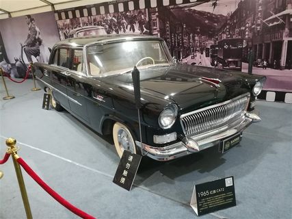 老爷车红旗轿车