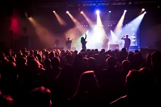 舞台灯光的音乐会