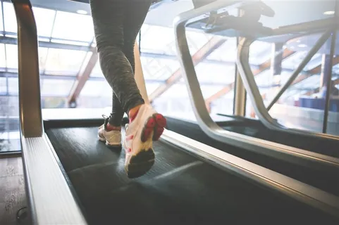 跑步机跑步图片 跑步机跑步图片