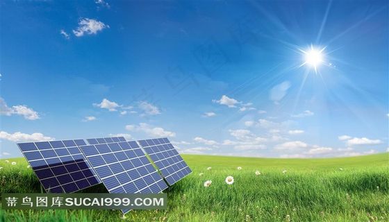 草原上的太阳能电热板素材图片