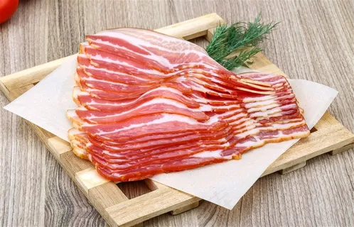 精挑细选过的培根食材摄影高清图片 精挑细选过的培根食材摄影高清图片