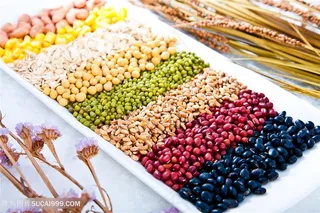 五颜六色的五谷杂粮