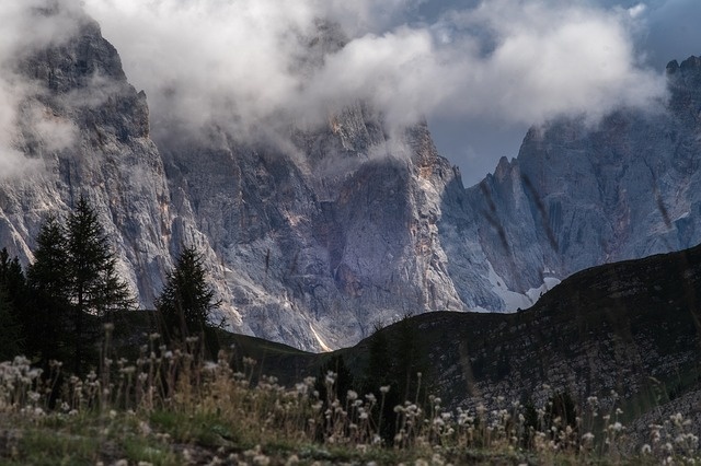 冬天山水背景风景