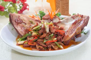 香辣手撕猪扇骨35元 (3)