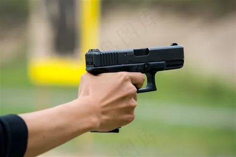 正准备设计的军事手枪武器 正准备设计的军事手枪武器
