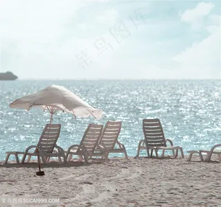 木椅沙滩海景风景画