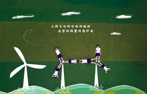 航拍毕业季纪念手绘创意PSD模板-47款