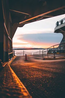 郊外夕阳下的风景