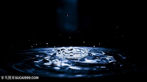 水花蓝色背景