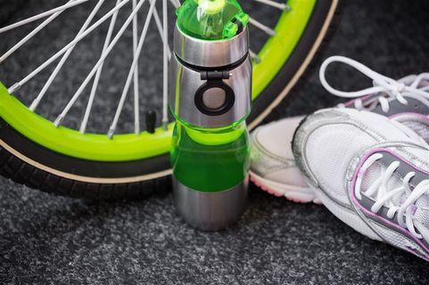 脚踏车水瓶鞋子