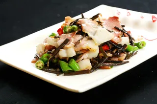 R01289蕨菜炒腊肉 (1)