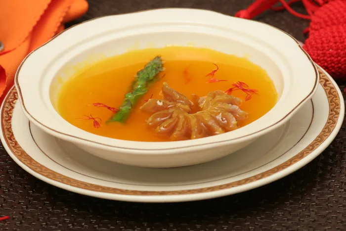 红花煲鹿鞭
