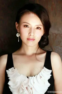 气质优雅的性感美女明星图片 气质优雅的性感美女明星图片
