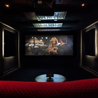 小家庭影院设备摄影高清图片