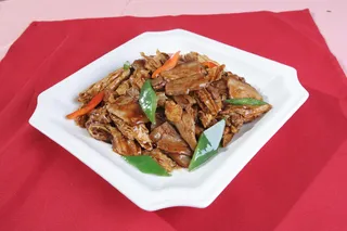 2酱肉烧腐竹 怡盛苑