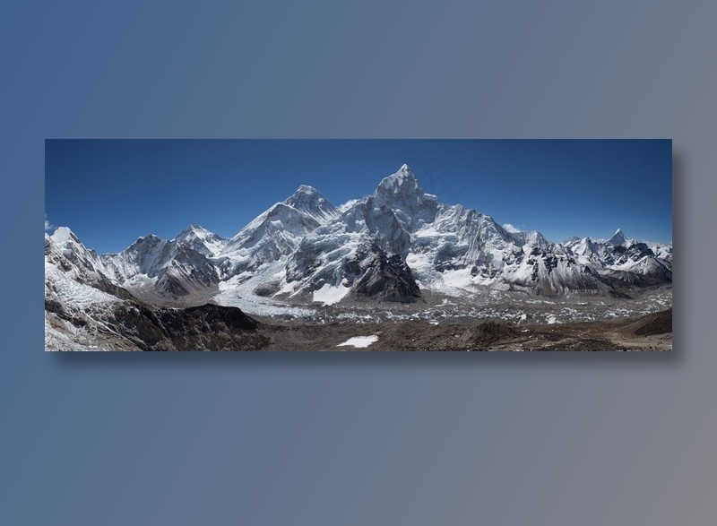 尼泊尔雪山全景