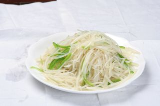 尖椒土豆丝炒粉