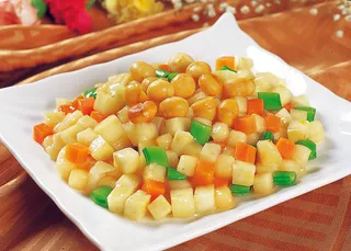 92XX082夏果马蹄炒蜜瓜