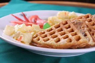 鳗鱼松饼-名典咖啡