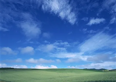 蓝天白云风景干净美图素材 蓝天白云风景干净美图素材