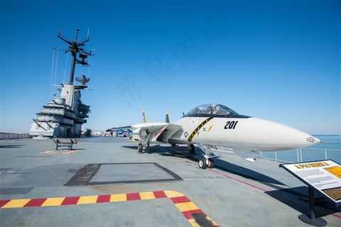 军事航空母舰高清图片