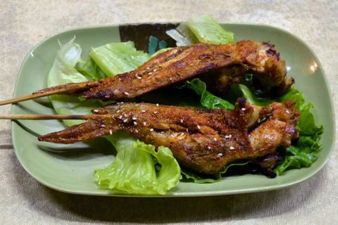 烧烤美食烤肉街边小吃油炸烤全翅烤鸡翅