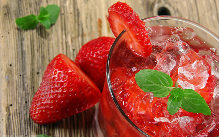 草莓饮料 
