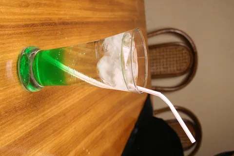 薄荷汽水   薄荷汽水