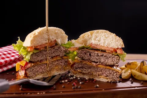 手工牛肉汉堡图片 手工牛肉汉堡图片