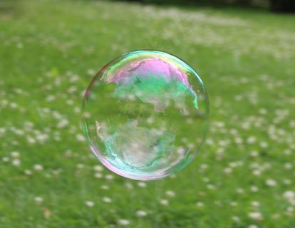 彩色透明肥皂泡泡图片