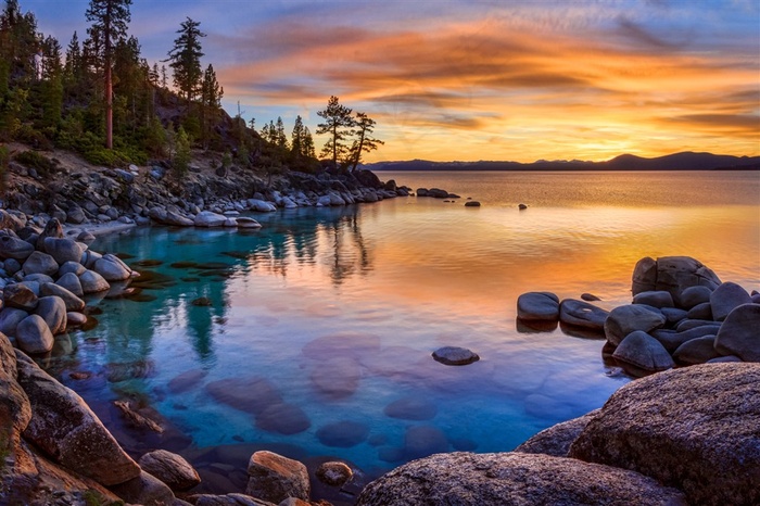 唯美黄昏湖景