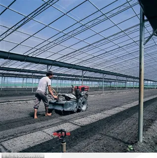 现代农业-机器播种