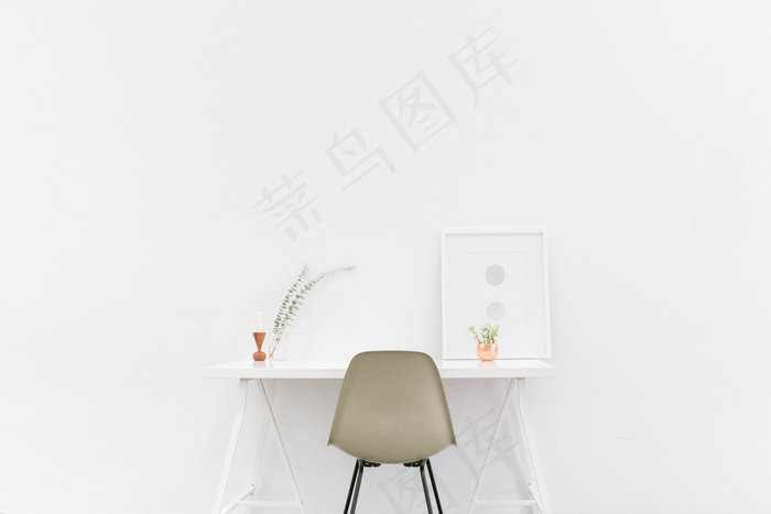 简约风办公桌椅图片