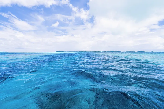 海面水面一线天