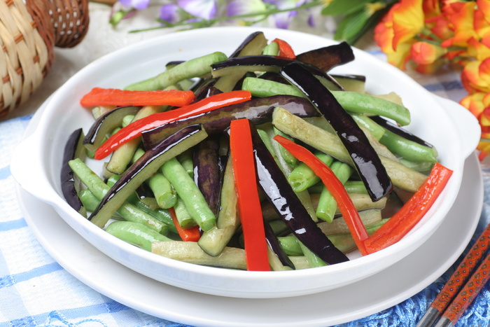 茄子烧豆角