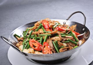 干锅美食焖锅湘菜麻辣香辣纸锅干锅手撕鸡