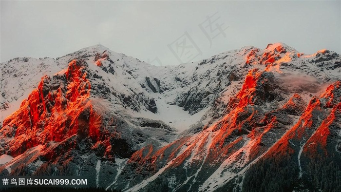 山脉日出红色太阳光山水风景图片