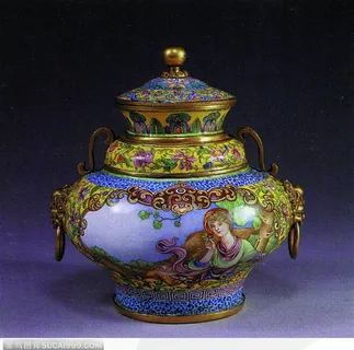 中华传统-漂亮的镀金花瓶