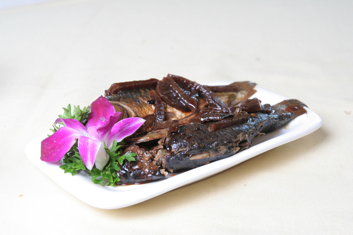 酥鱼咸菜16元