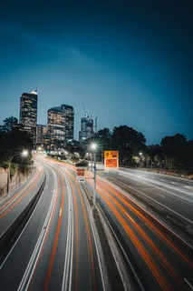 城市道路夜景图片 城市道路夜景图片