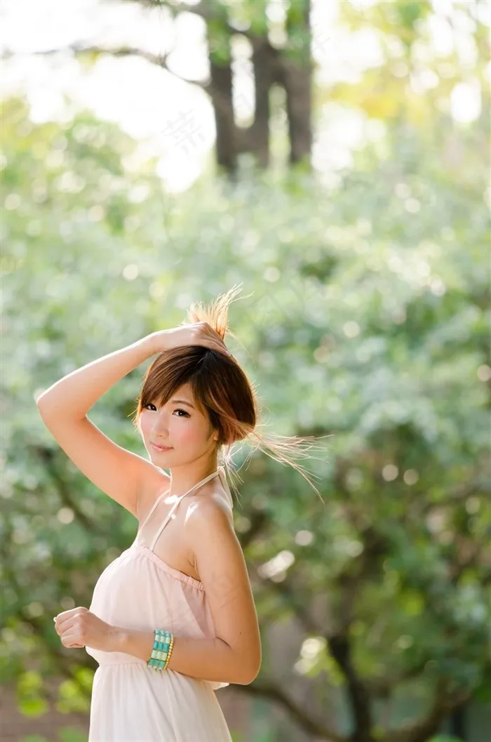 邻家女孩台大校园吴妮清纯写真