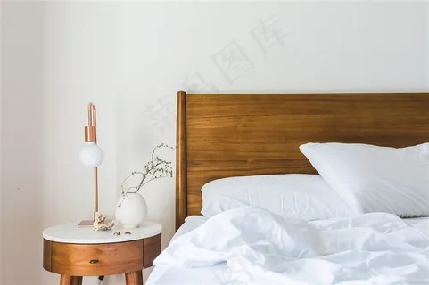整齐干净的床摄影图 整齐干净的床摄影图