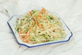 46炝金针蘑 东北饺子园