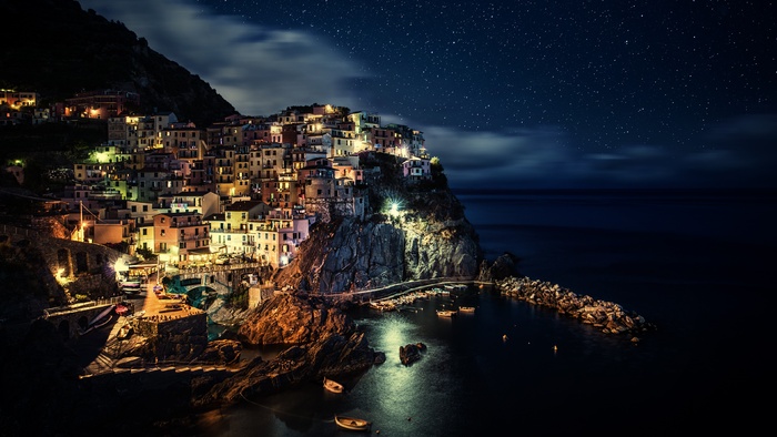 欧式城市建筑夜景