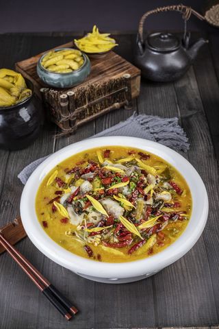 野山椒水煮鱼美食摄影图