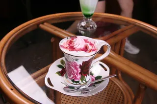 玫瑰夫人-名典咖啡