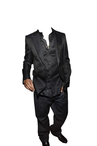 黑色时尚全身照